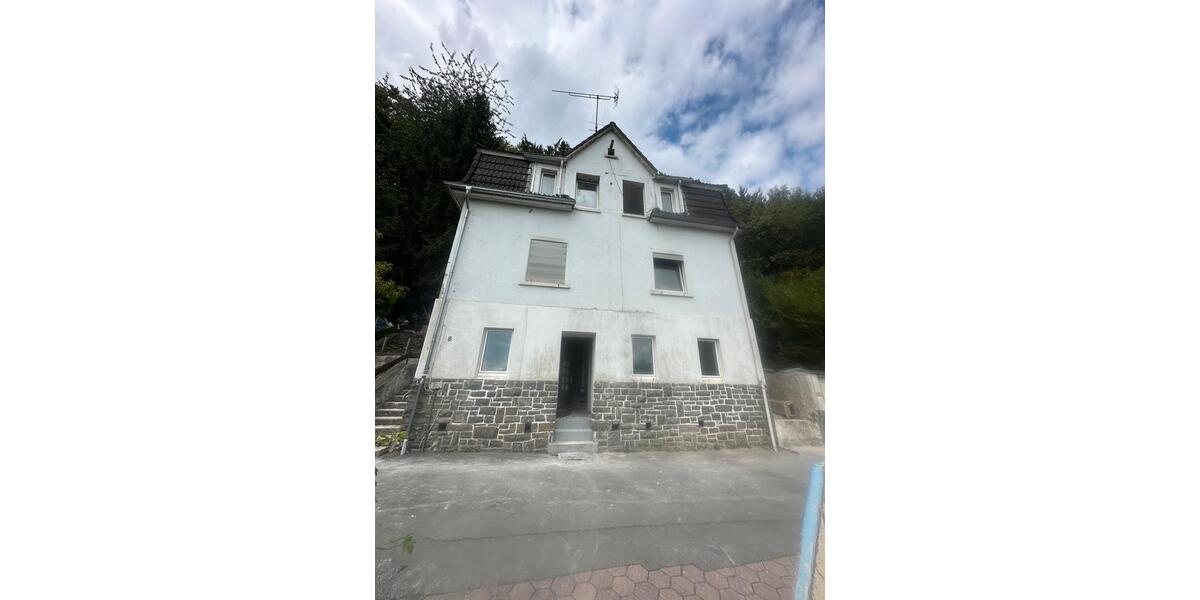 Einfamilienhaus Werdohl - 6 Zimmer, 140 m&sup2;, 150.000&euro; | Angebot:25873110