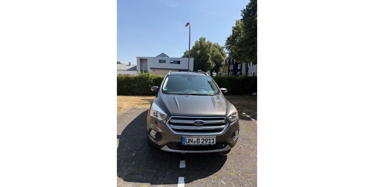 Ford Kuga 128.000 km 12.500 &euro; Fröndenberg 58730