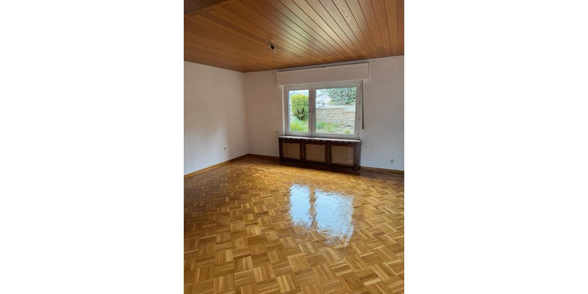 Doppelhaushälfte Sundern (Sauerland) - 4.5 Zimmer, 200 m&sup2;, 920&euro; | Angebot:25935964