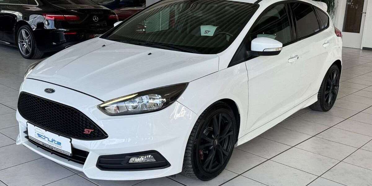 Ford Focus 145.350 km 11.950 &euro; Arnsberg 59759