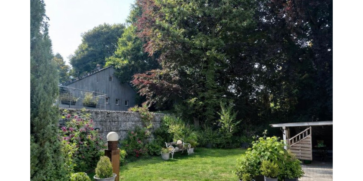 Doppelhaushälfte Neuenrade - 6 Zimmer, 140 m&sup2;, 985&euro; | Angebot:25703463