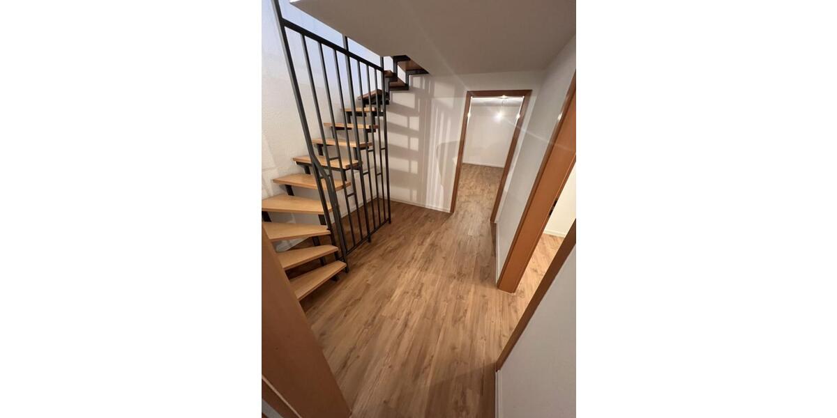 Doppelhaushälfte Dortmund Hombruch - 5 Zimmer, 185 m&sup2;, 2.300&euro; | Angebot:25245632