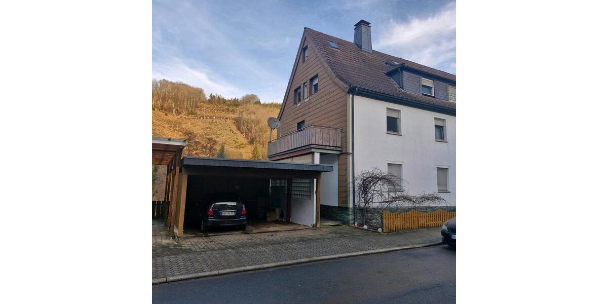 Doppelhaushälfte Plettenberg - 7 Zimmer, 200 m&sup2;, 194.500&euro; | Angebot:24550071