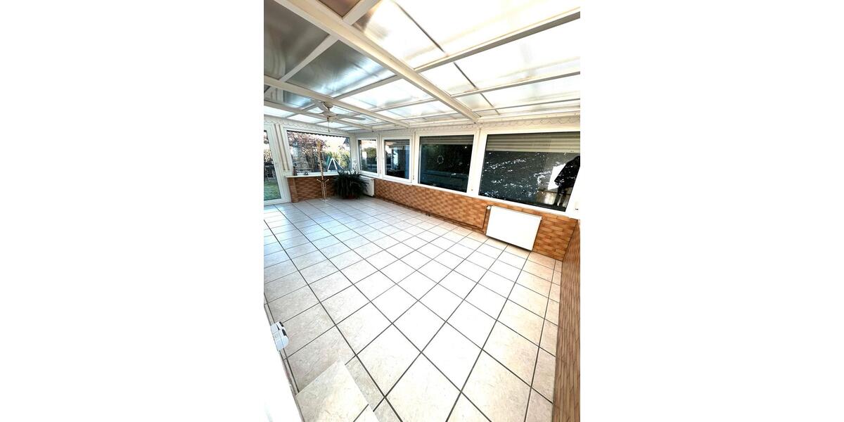 Erdgeschoßwohnung Iserlohn - 5 Zimmer, 105 m&sup2;, 1.400&euro; | Angebot:25405195