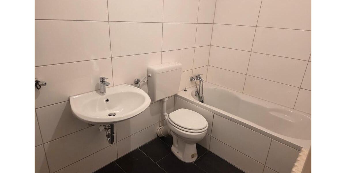 Erdgeschoßwohnung Werdohl - 2 Zimmer, 63 m&sup2;, 390&euro; | Angebot:24947583