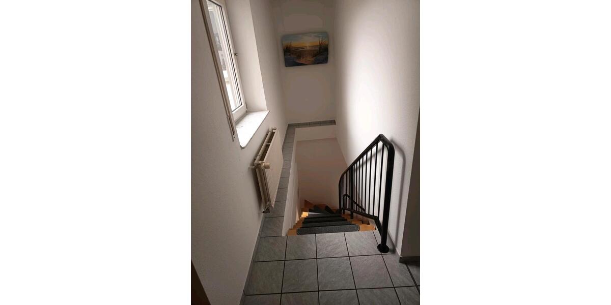 Erdgeschoßwohnung Arnsberg - 3 Zimmer, 85 m&sup2;, 800&euro; | Angebot:25269490