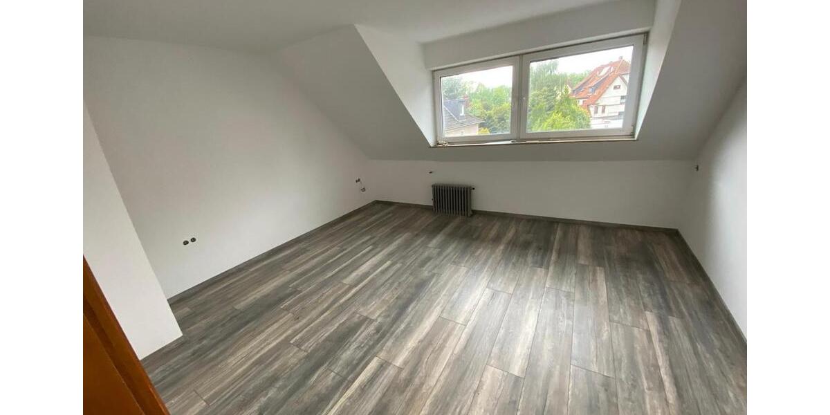 Dachgeschoßwohnung Dortmund Huckarde - 2 Zimmer, 84 m&sup2;, 1.110&euro; | Angebot:26545985