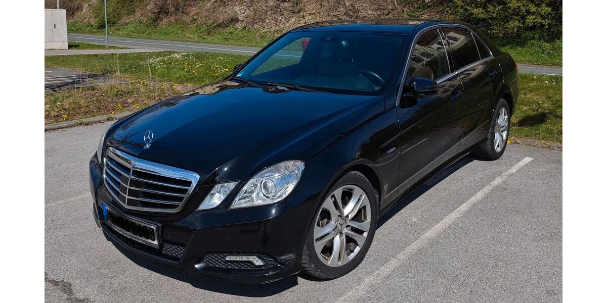 Mercedes-Benz E 350 227.861 km 9.500 &euro; Kierspe 58566