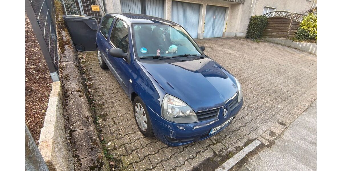 Renault Clio 155.000 km 750 &euro; Hemer 58675