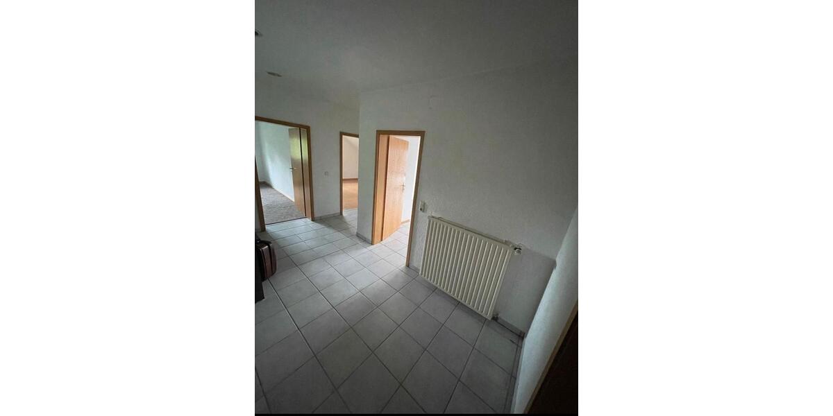 Dachgeschoßwohnung Balve - 3 Zimmer, 110 m&sup2;, 850&euro; | Angebot:26614573