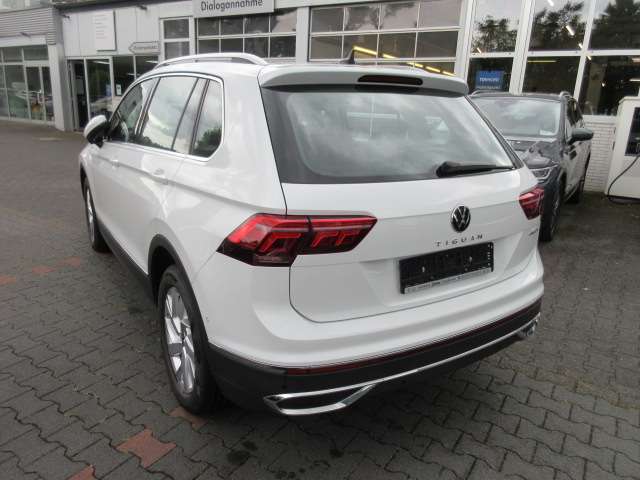 VW Tiguan Elegance 1.4 eHybrid DSG NAVI PANORAMA KAME 62.657 km 26.788 &euro; Bergkamen 59192
