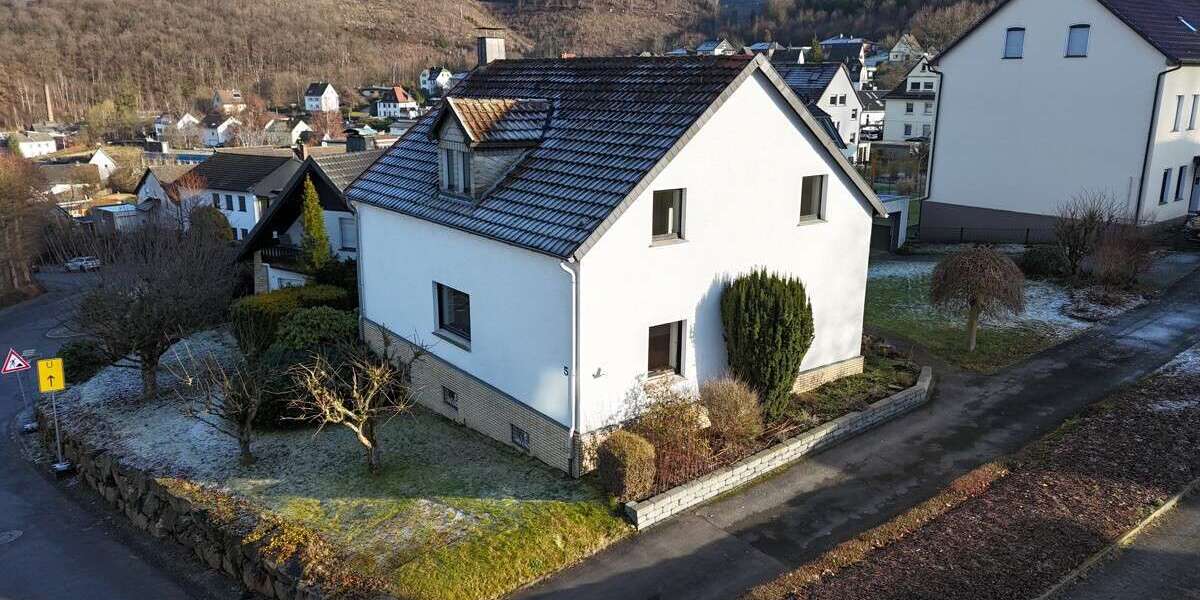 Einfamilienhaus Werdohl / Kleinhammer Kleinhammer - 6 Zimmer, 135 m&sup2;, 179.000&euro; | Angebot:25454242