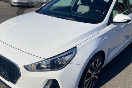 Hyundai i30 76.000 km 13.700 &euro; Iserlohn 58638
