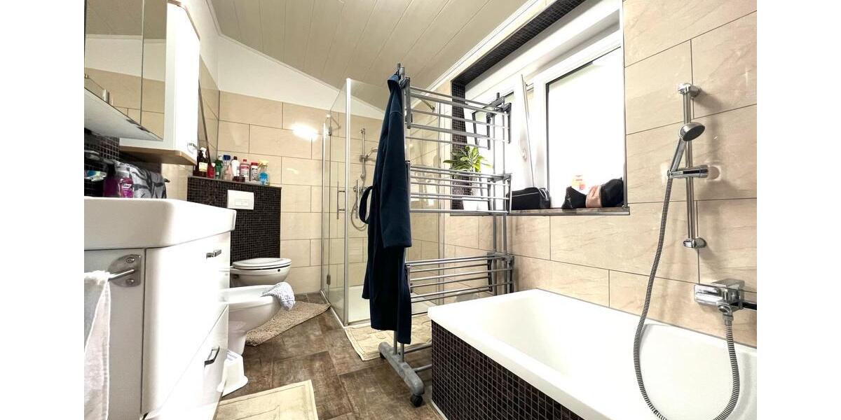 Einfamilienhaus Sundern (Sauerland) - 5 Zimmer, 150 m&sup2;, 290.000&euro; | Angebot:24662657