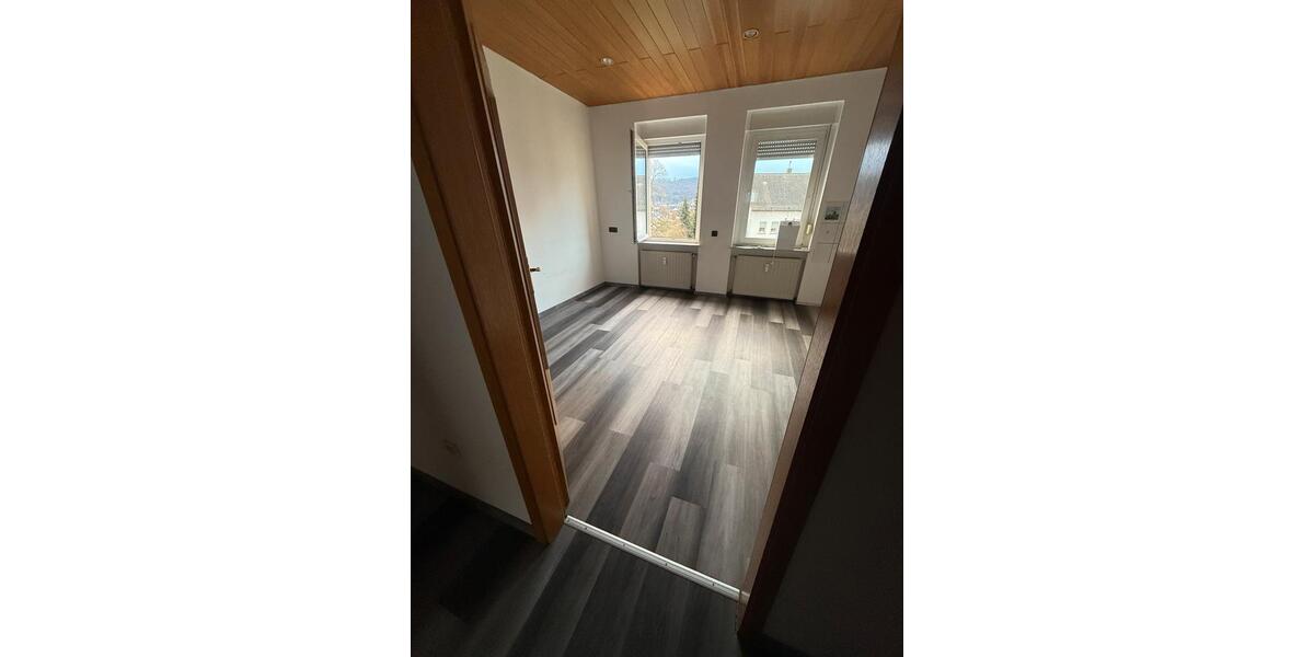 Etagenwohnung Hagen Hagen-Nord - 2.5 Zimmer, 85 m&sup2;, 480&euro; | Angebot:23730975