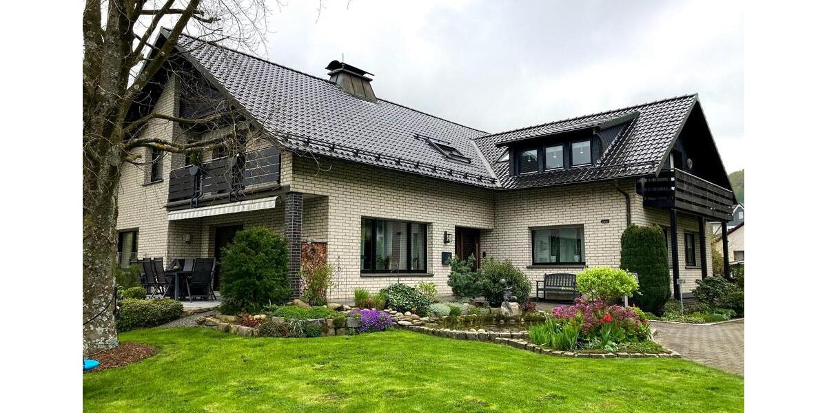 Einfamilienhaus Sundern (Sauerland) - 13 Zimmer, 350 m&sup2;, 548.000&euro; | Angebot:24380265