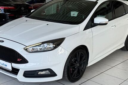 Ford Focus 145.350 km 10.950 &euro; Arnsberg 59759
