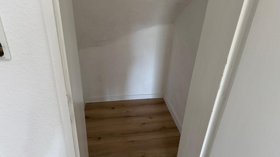 Dachgeschoßwohnung Plettenberg - 3 Zimmer, 60 m&sup2;, 481&euro; | Angebot:26342664
