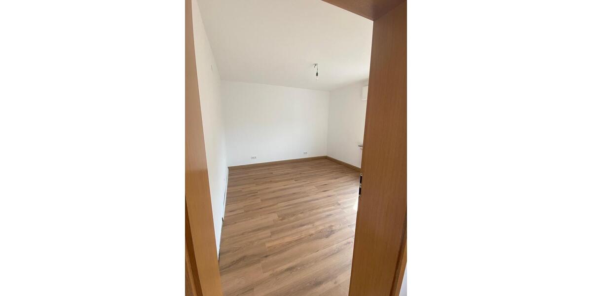 Erdgeschoßwohnung Werdohl - 2 Zimmer, 56 m&sup2;, 510&euro; | Angebot:26632428