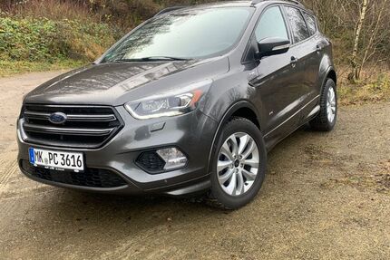 Ford Kuga 144.000 km 11.999 &euro; Iserlohn 58638
