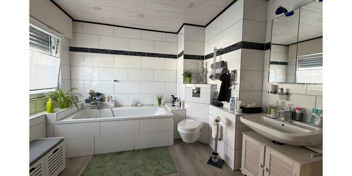 Etagenwohnung Menden (Sauerland) Lendringsen - 4 Zimmer, 120 m&sup2;, 189.000&euro; | Angebot:26066139