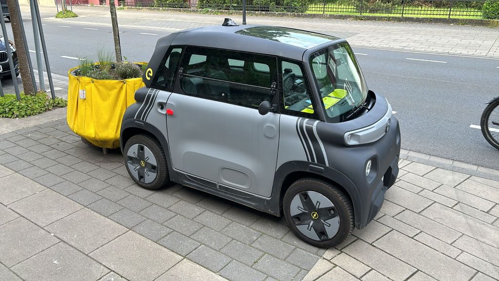 Opel Rocks-e 8.930 km 7.900 &euro; Arnsberg 59823