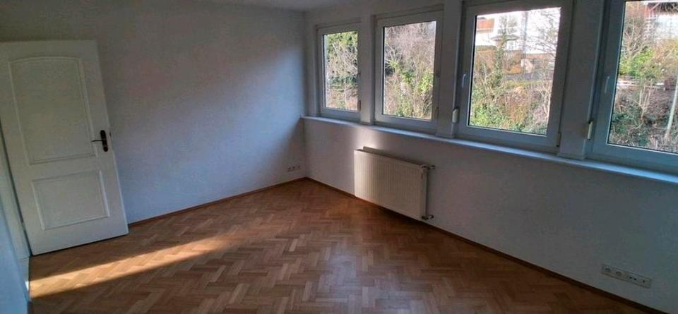 Einfamilienhaus Sundern (Sauerland) - 8 Zimmer, 270 m&sup2;, 1.850&euro; | Angebot:25821150