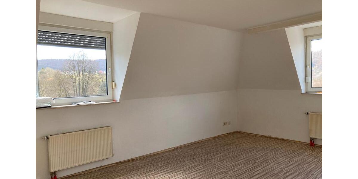 Dachgeschoßwohnung Arnsberg Obereimer - 3 Zimmer, 80 m&sup2;, 372&euro; | Angebot:26645560
