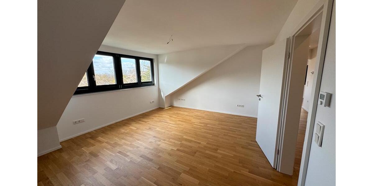 Dachgeschoßwohnung Dortmund Hörde - 2.5 Zimmer, 82 m&sup2;, 984&euro; | Angebot:25974943