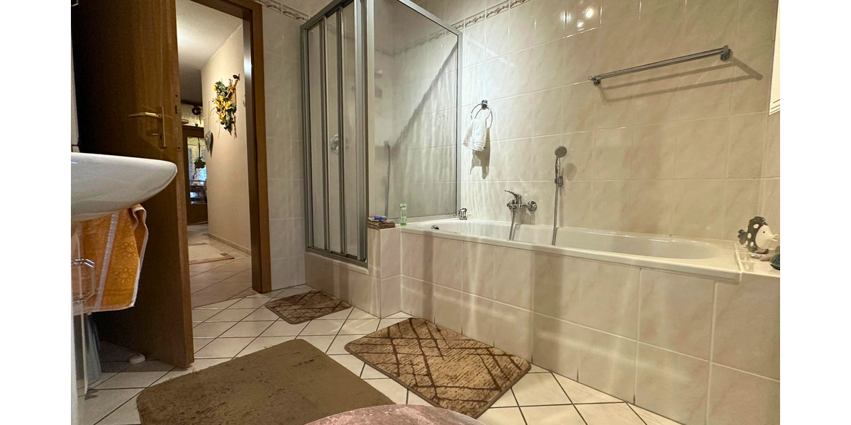 Etagenwohnung Neuenrade - 3 Zimmer, 91 m&sup2;, 149.600&euro; | Angebot:25703457