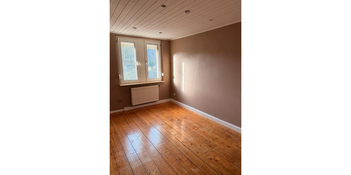 Etagenwohnung Nachrodt-Wiblingwerde Wiblingwerde - 4 Zimmer, 75 m&sup2;, 420&euro; | Angebot:25903144