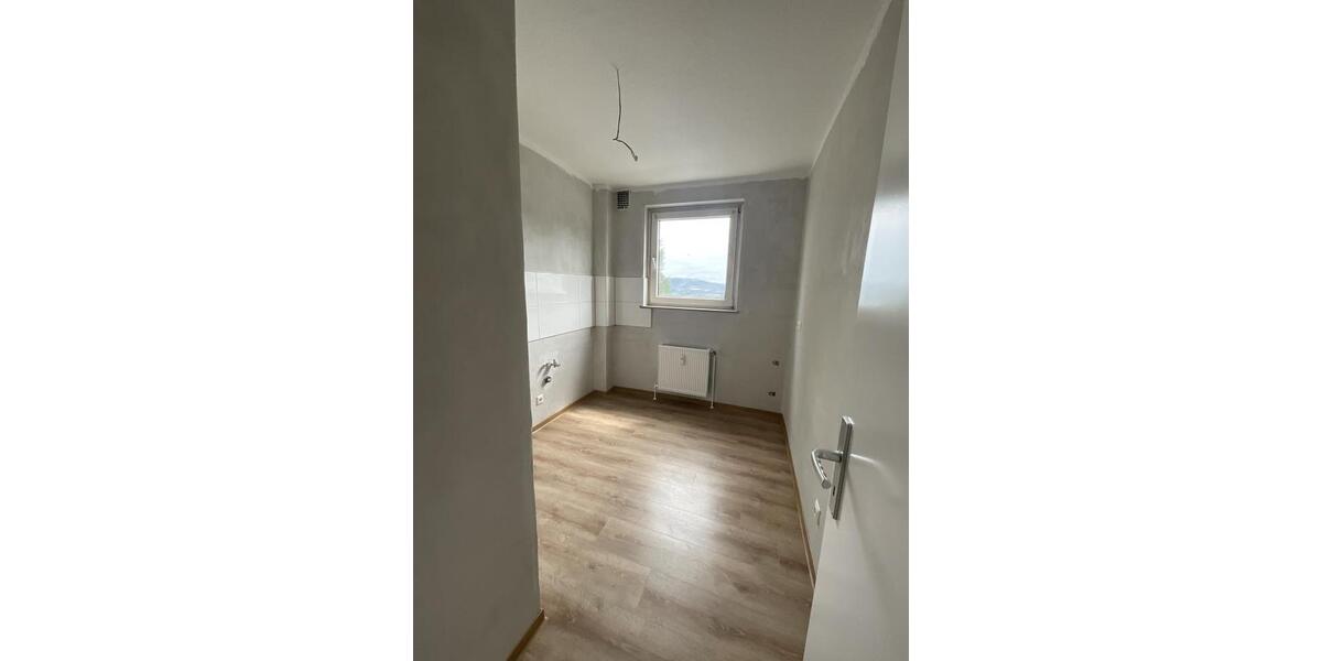 Etagenwohnung Plettenberg - 3 Zimmer, 66 m&sup2;, 389&euro; | Angebot:21317102