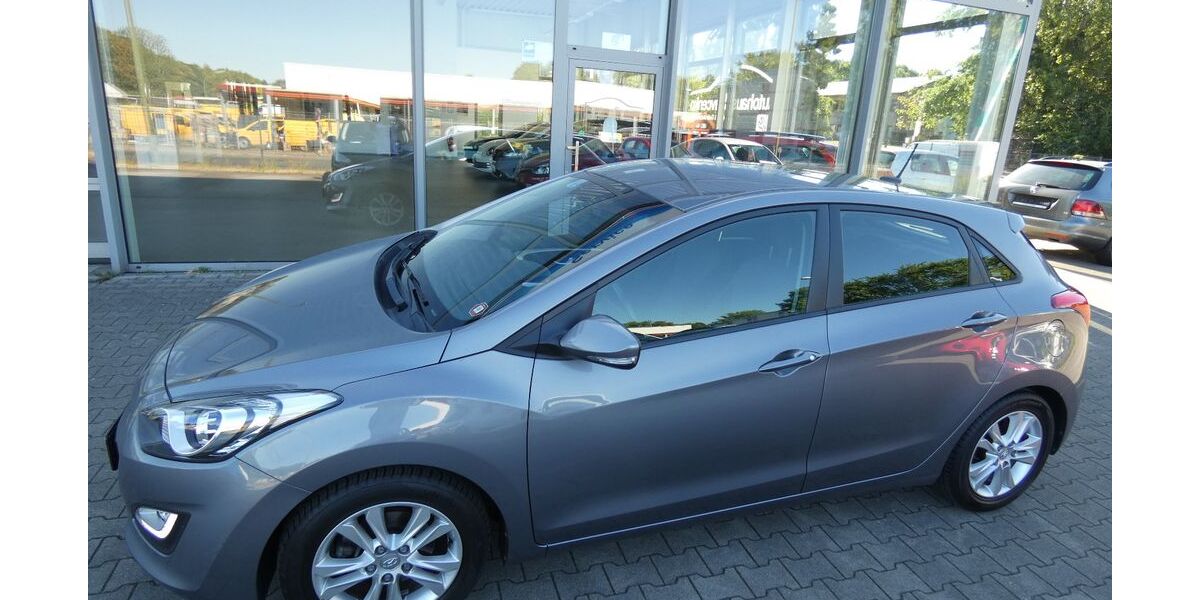 Hyundai i30 58.000 km 7.490 &euro; Bergkamen 59192