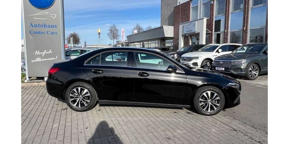Mercedes-Benz A 180 14.105 km 28.950 &euro; Werl 59457