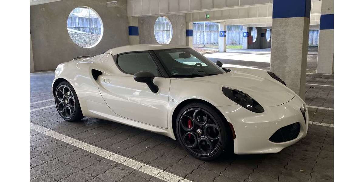Alfa Romeo 4C 28.000 km 75.000 &euro; Dortmund 44269