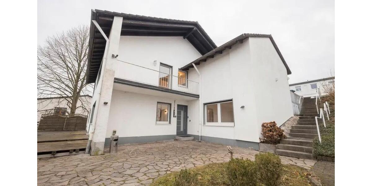 Mehrfamilienhaus, Wohnhaus Arnsberg Obereimer - 6.5 Zimmer, 178 m&sup2;, 330.000&euro; | Angebot:25904878