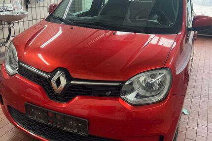 Renault Twingo 103.800 km 6.900 &euro; Halver 58553