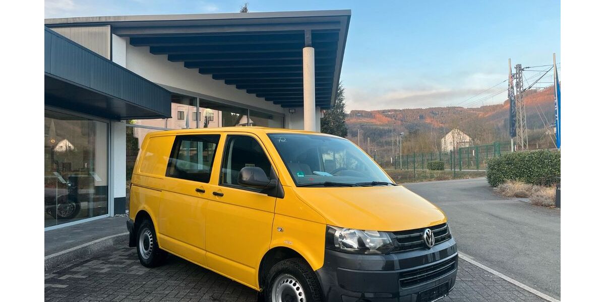 VW T5 Transporter 121.000 km 9.750 &euro; Finnentrop 57413