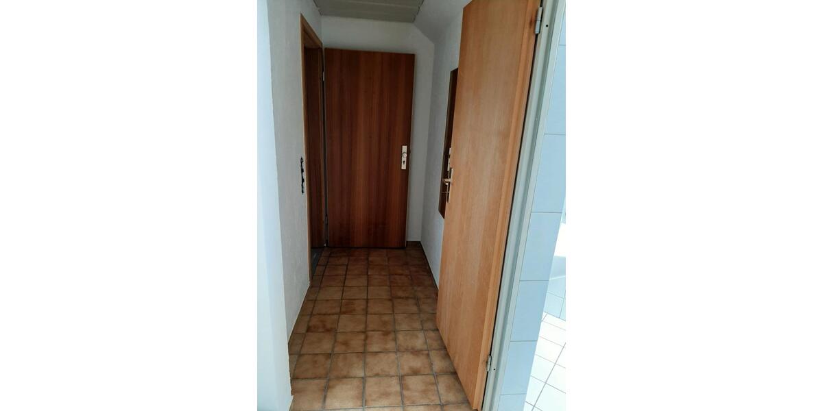 Dachgeschoßwohnung Holzwickede - 2 Zimmer, 37 m&sup2;, 445&euro; | Angebot:25974964