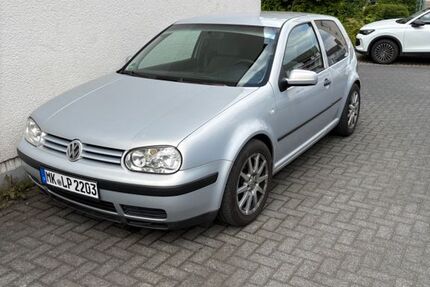VW Golf 229.000 km 1.600 &euro; Lüdenscheid 58511
