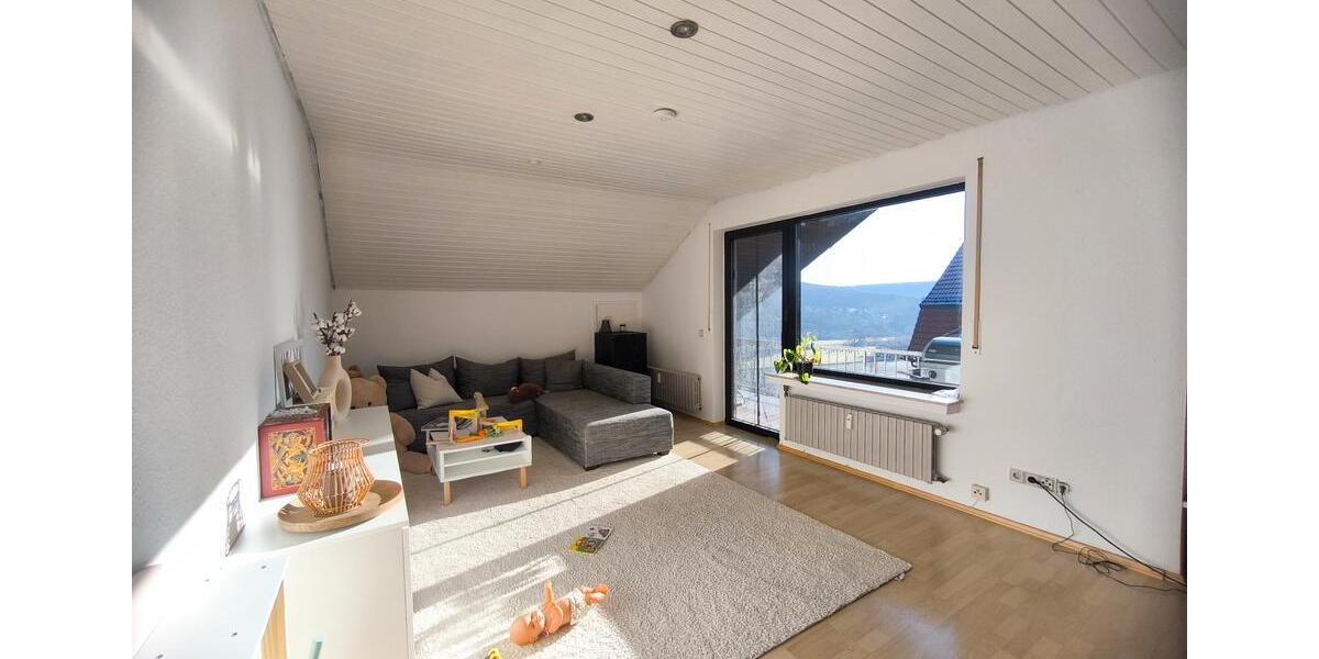 Dachgeschoßwohnung Arnsberg Obereimer - 3 Zimmer, 108 m&sup2;, 570&euro; | Angebot:24918578