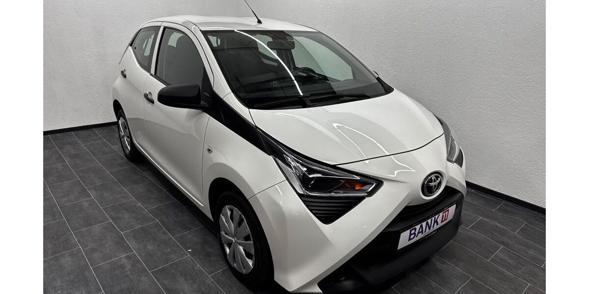 Toyota Aygo (X) 63.000 km 8.900 &euro; Plettenberg 58840