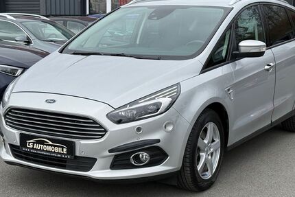 Ford S-Max 151.043 km 11.950 &euro; Dortmund 44147