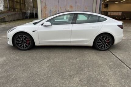 Tesla Model 3 125.000 km 25.600 &euro; Hemer 58675