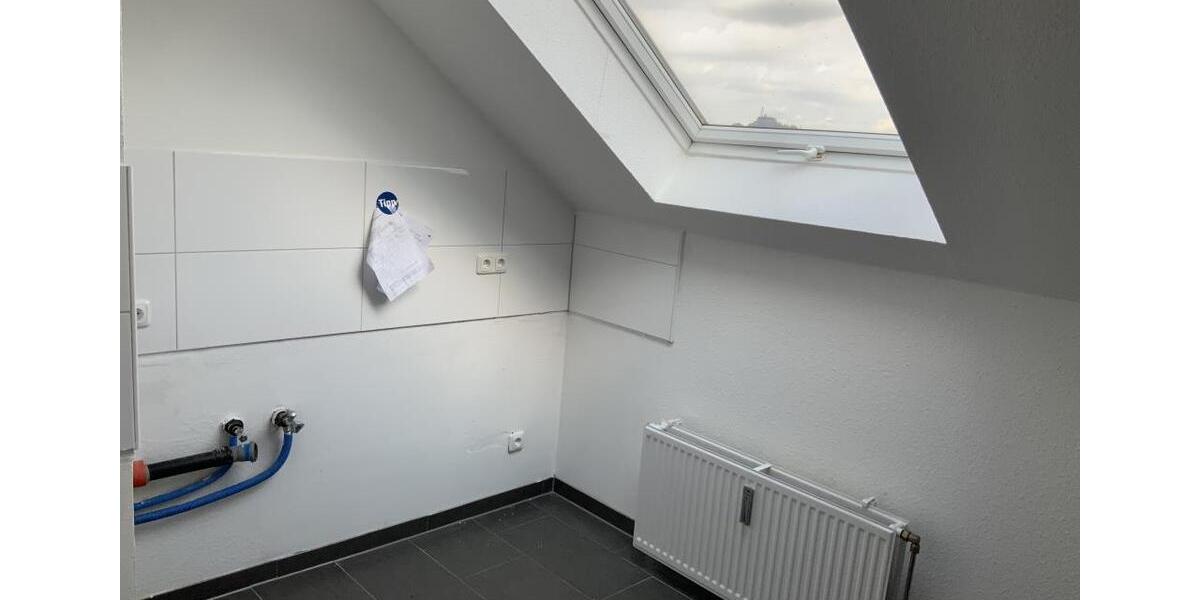 Dachgeschoßwohnung Witten - 2 Zimmer, 61 m&sup2;, 345&euro; | Angebot:26495972
