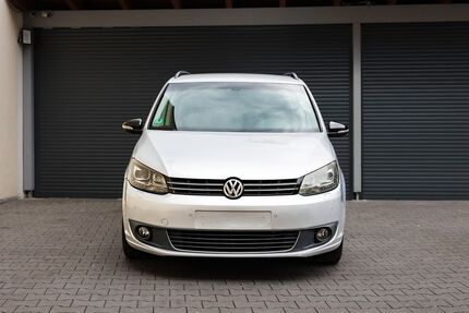 VW Touran 283.000 km 6.200 &euro; Dortmund 44135