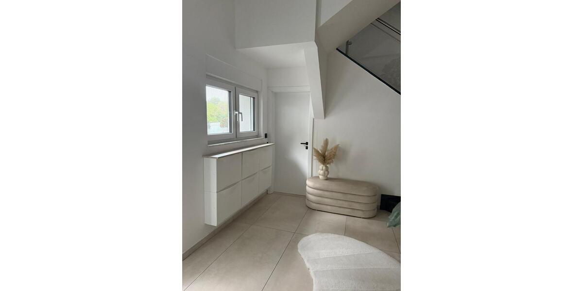 Einfamilienhaus Bergkamen - 3 Zimmer, 110 m&sup2;, 1.600&euro; | Angebot:26481032