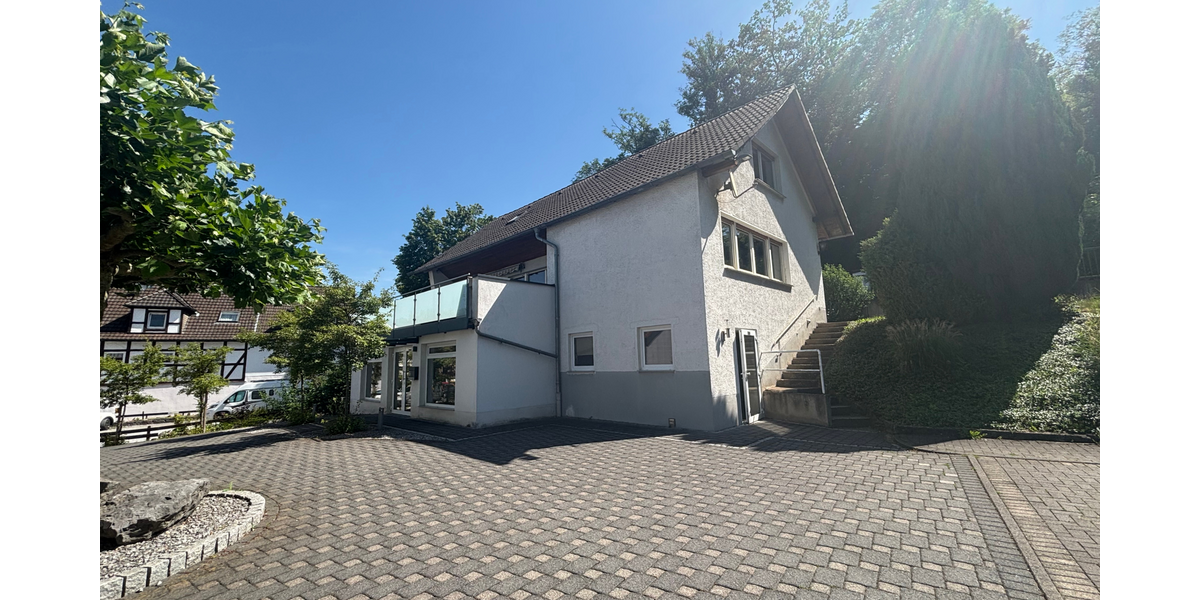 Einfamilienhaus Balve - 8 Zimmer, 229 m&sup2;, 319.000&euro; | Angebot:23847445