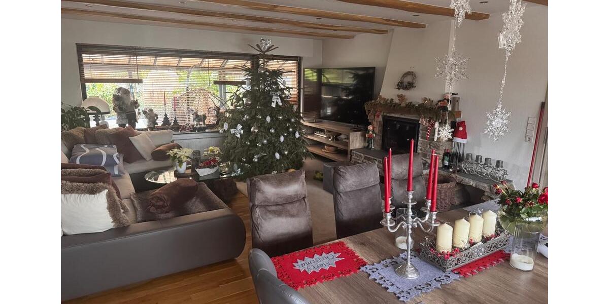 Etagenwohnung Iserlohn Sümmern - 6 Zimmer, 150 m&sup2;, 1.375&euro; | Angebot:25710774