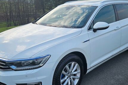 VW Passat Variant 134.000 km 18.700 &euro; Finnentrop 57413